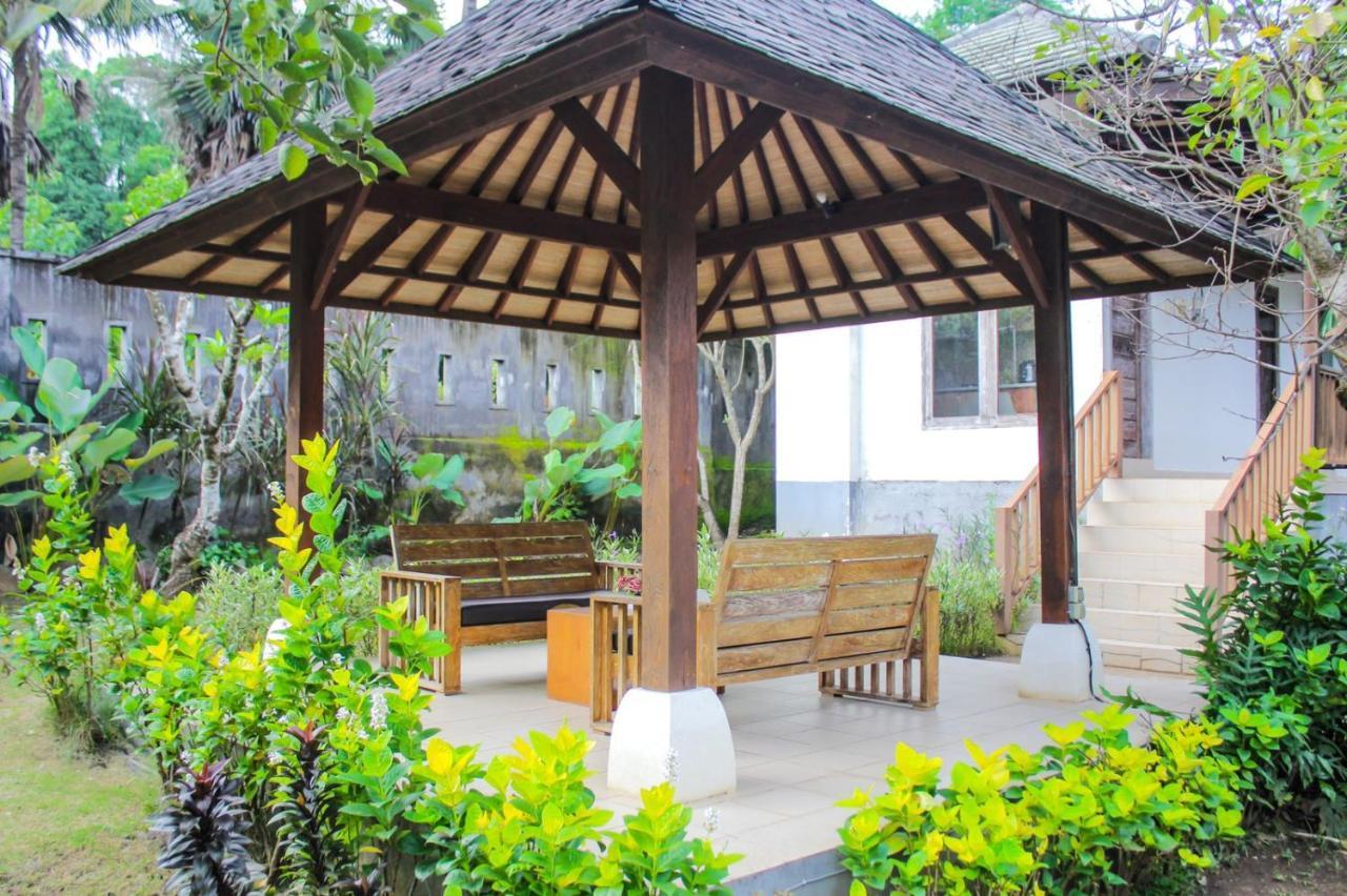 Araminth Guest House And Spa Lovina Exterior foto